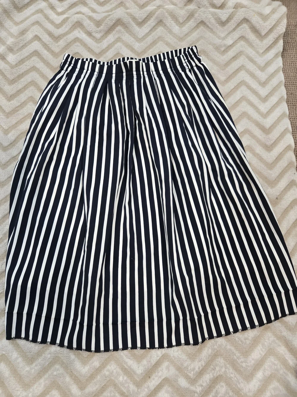 J.Crew Striped Navy and White A-Line Skirt - Classic Women's Skirt Size 0